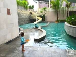 11 Bali Paragon swimming pool
